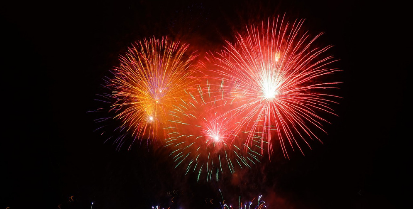 Les feux d'artifice dans le Var pendant les vacances d'été Les feux d'artifice dans le Var pendant les vacances d'été