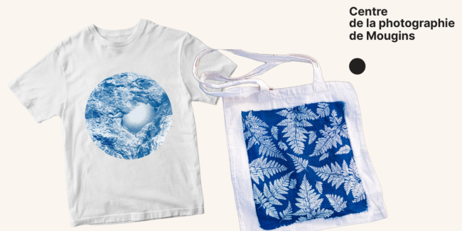 Atelier cyanotype sur textile au Centre de la Photographie de Mougins