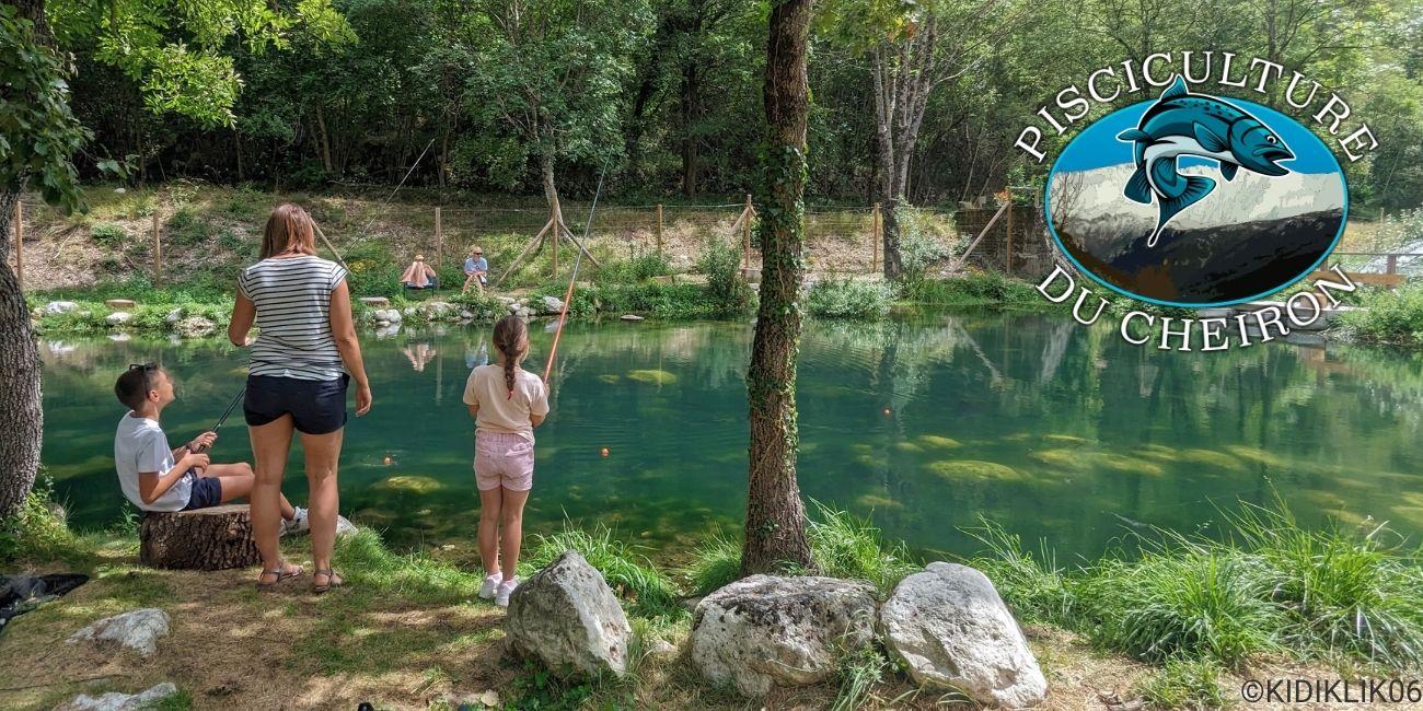Pêchez la truite en famille pisciculture du Cheiron GRéolières Pêchez la truite en famille ! - Réservez maintenant !