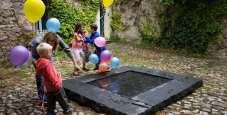 Un mic mac d'anniversaire à l'Espace de l'Art Concret de Mouans-Sartoux